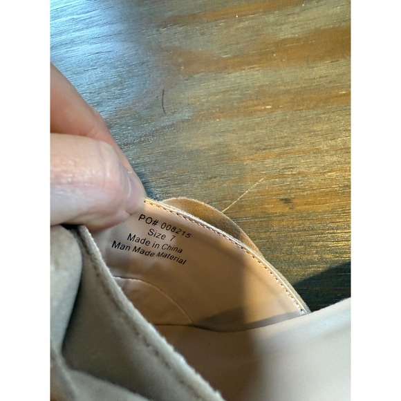 Journee Collection Sabica Taupe Ruffle Block Heel Slide Sandal 7 NIB Faux Suede - Picture 13 of 13